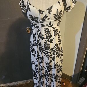 Derek Heart Black and White Leaf Print Maxi Dress